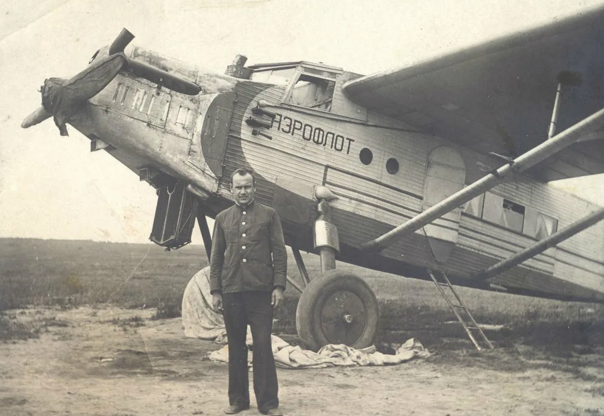 Первые пассажиры самолета. Первый полёт пассажирского самолёта «к-5» к. а. Калинина. Калинин к-5 самолет. К-5 — Советский пассажирский самолёт к. а. Калинина. Самолет Калинина к-5.