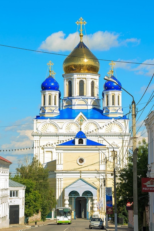 Должность епископа первоначально кресло в церкви для епископа