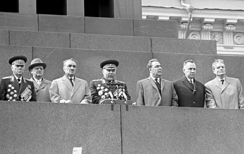 Парад победы 1965 года на красной площади в москве