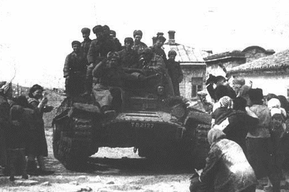 Феодосия 1944. Освобождение Симферополя 1944. Освобождение Симферополя апрель 1944.