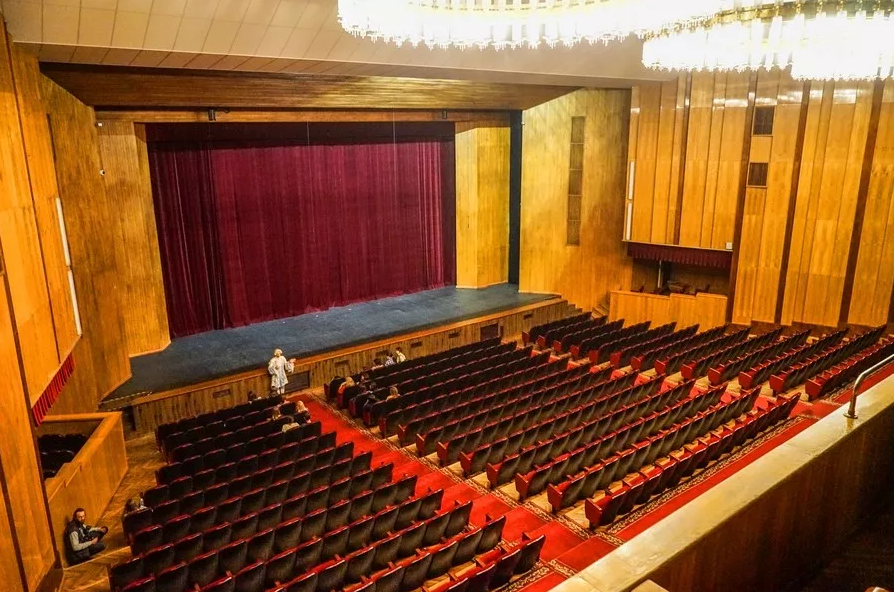 Театр драмы краснодар фото зала внутри