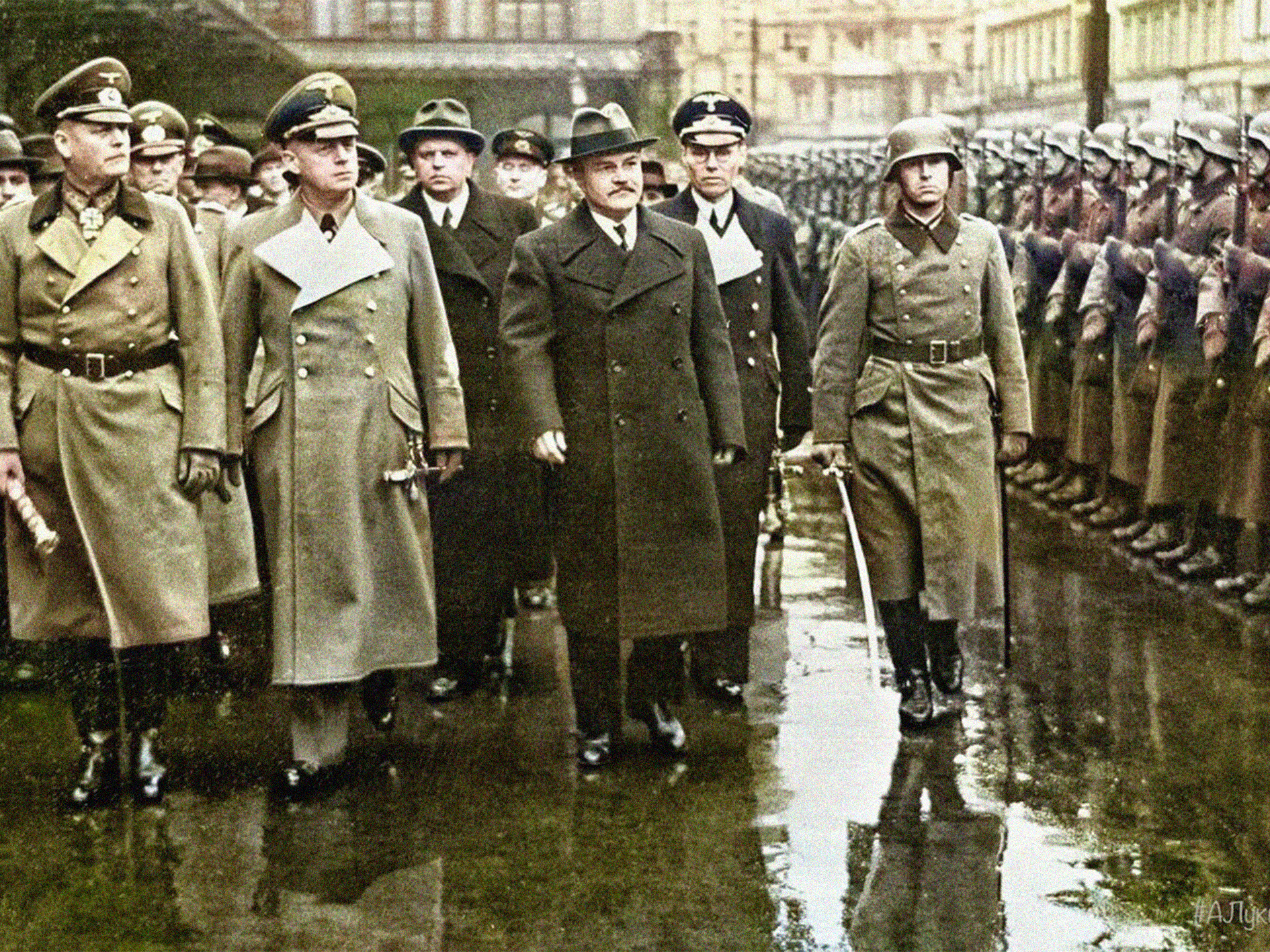 Переговоры гитлера. Молотов визит в Берлин 1940. Молотов и Риббентроп Берлин 1940. Молотов в Берлине 12 ноября 1940.