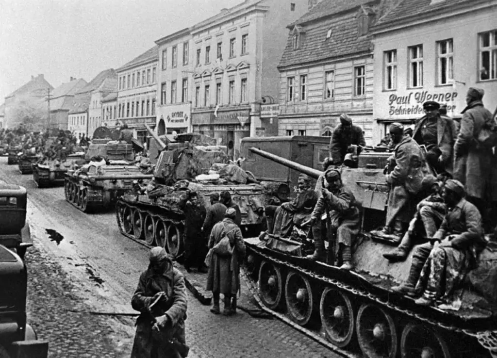 16 апреля 1945 года - Начало Берлинской операции во время Второй мировой войны