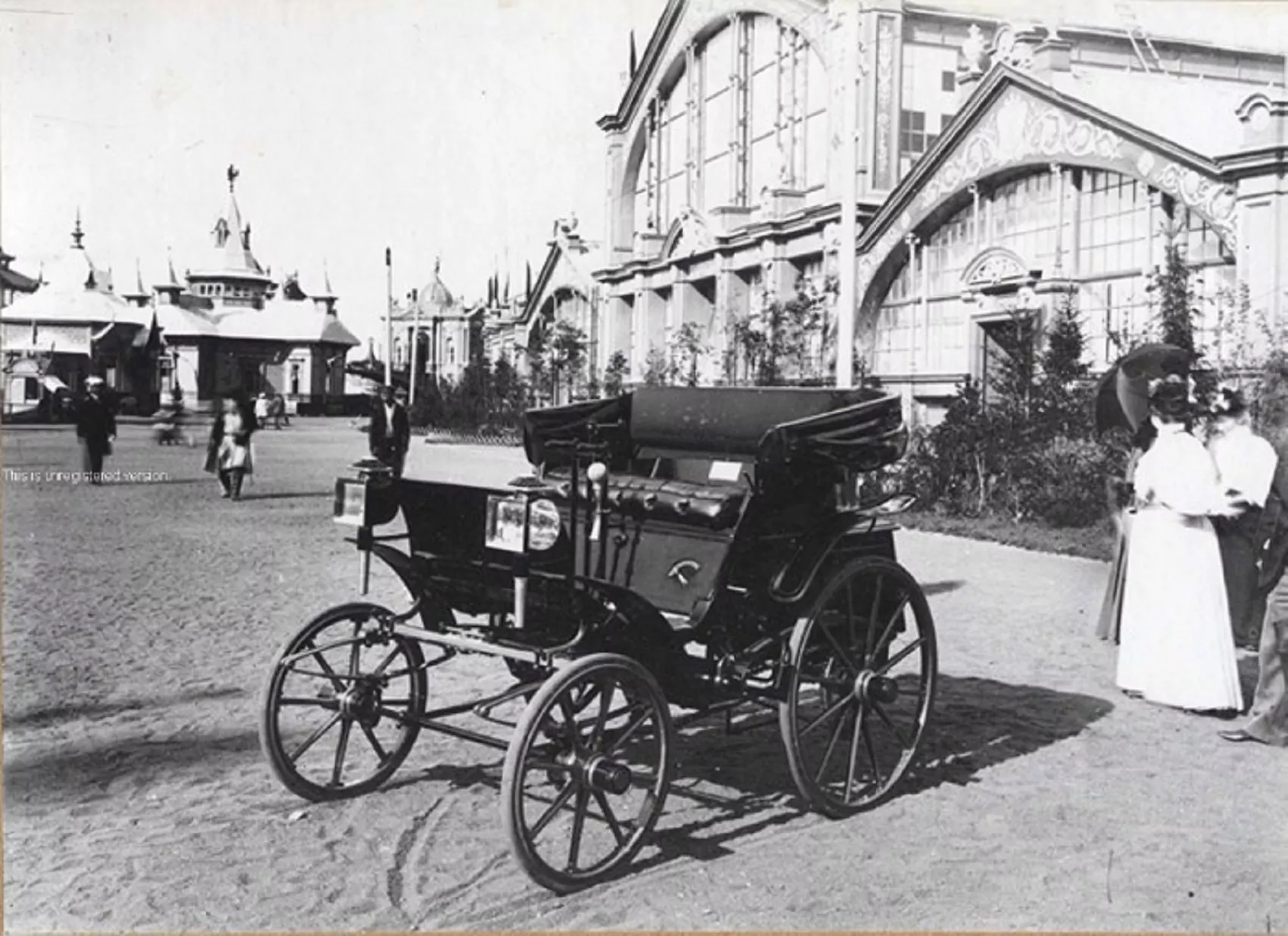 1 июля 1896 года — На Всероссийской промышленной выставке в Нижнем  Новгороде представлен первый русский автомобиль - Русский Исполин